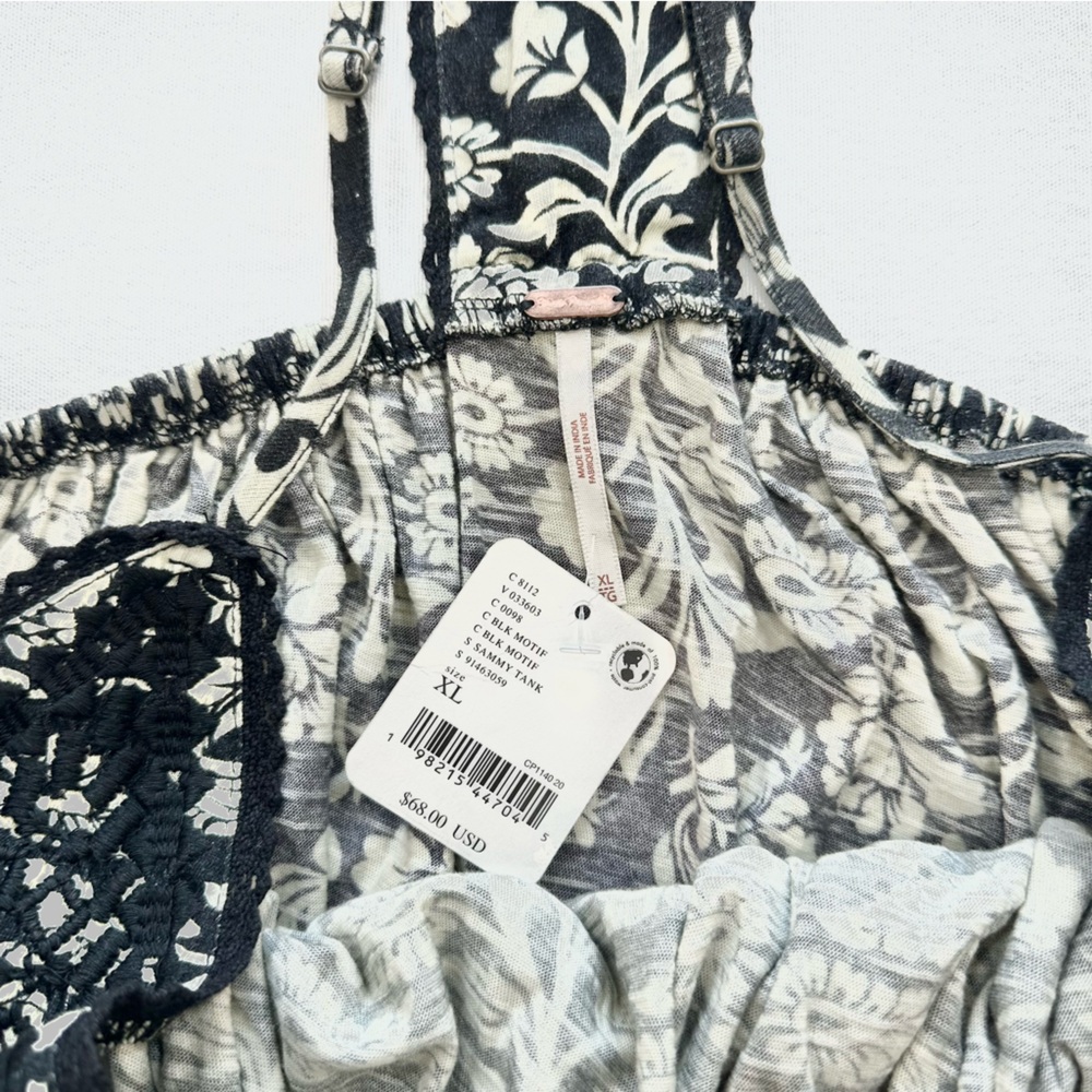 Free People Sammy Tank Top Camisole Black/Cream Floral Size XLarge NWT - Picture 8 of 13